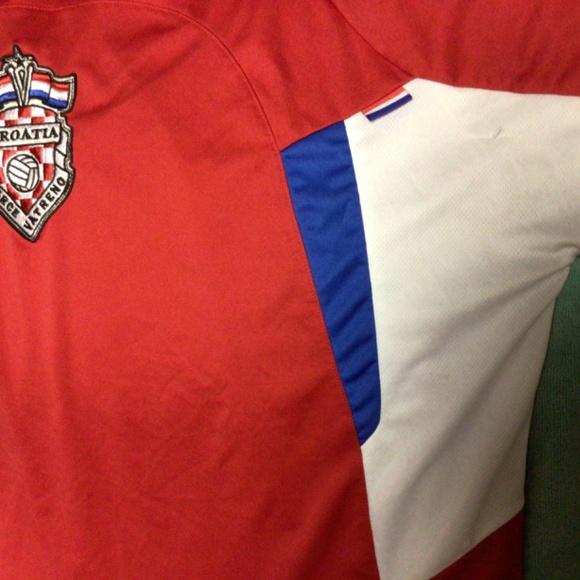 CROATIA soccer jersey - Picture 3 of 3